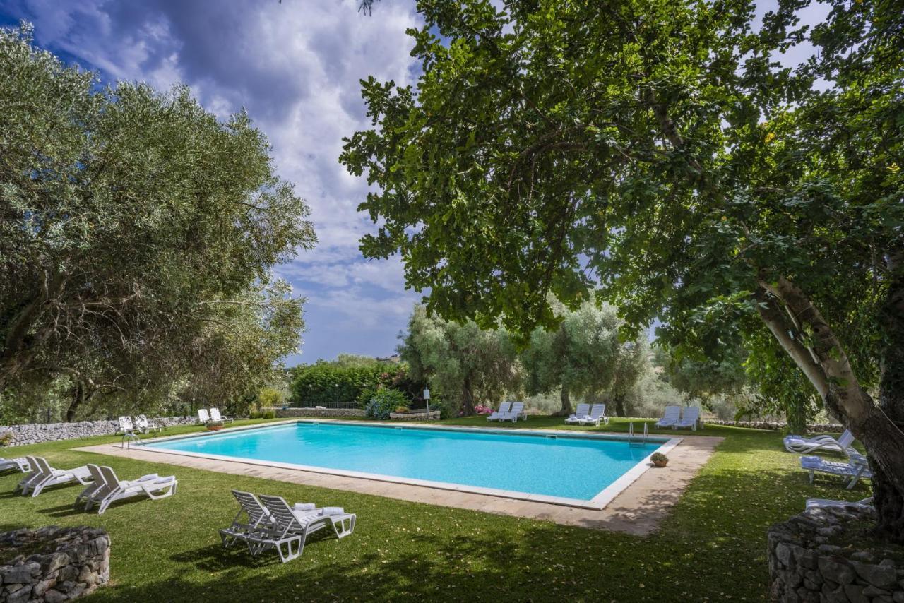 Canicattini Bagni Agriturismo Borgo Degli Ulivi מראה חיצוני תמונה