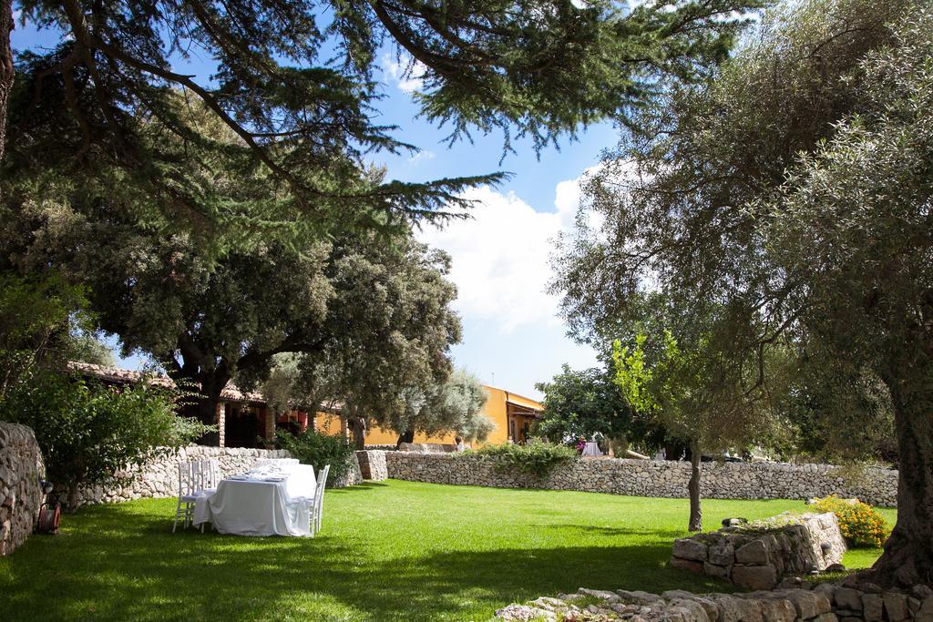 Canicattini Bagni Agriturismo Borgo Degli Ulivi מראה חיצוני תמונה